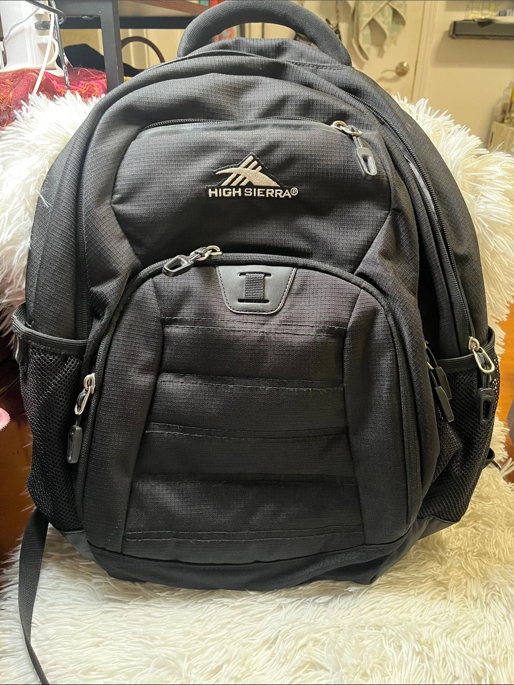 High Sierra Black Men's Backpack with Multiple Zippered Pockets
